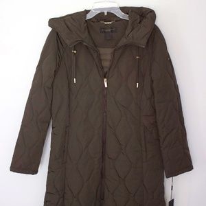 NWT Donna Karan Quilted Tech Weave Hooded Coat, dark olive, Size Medium